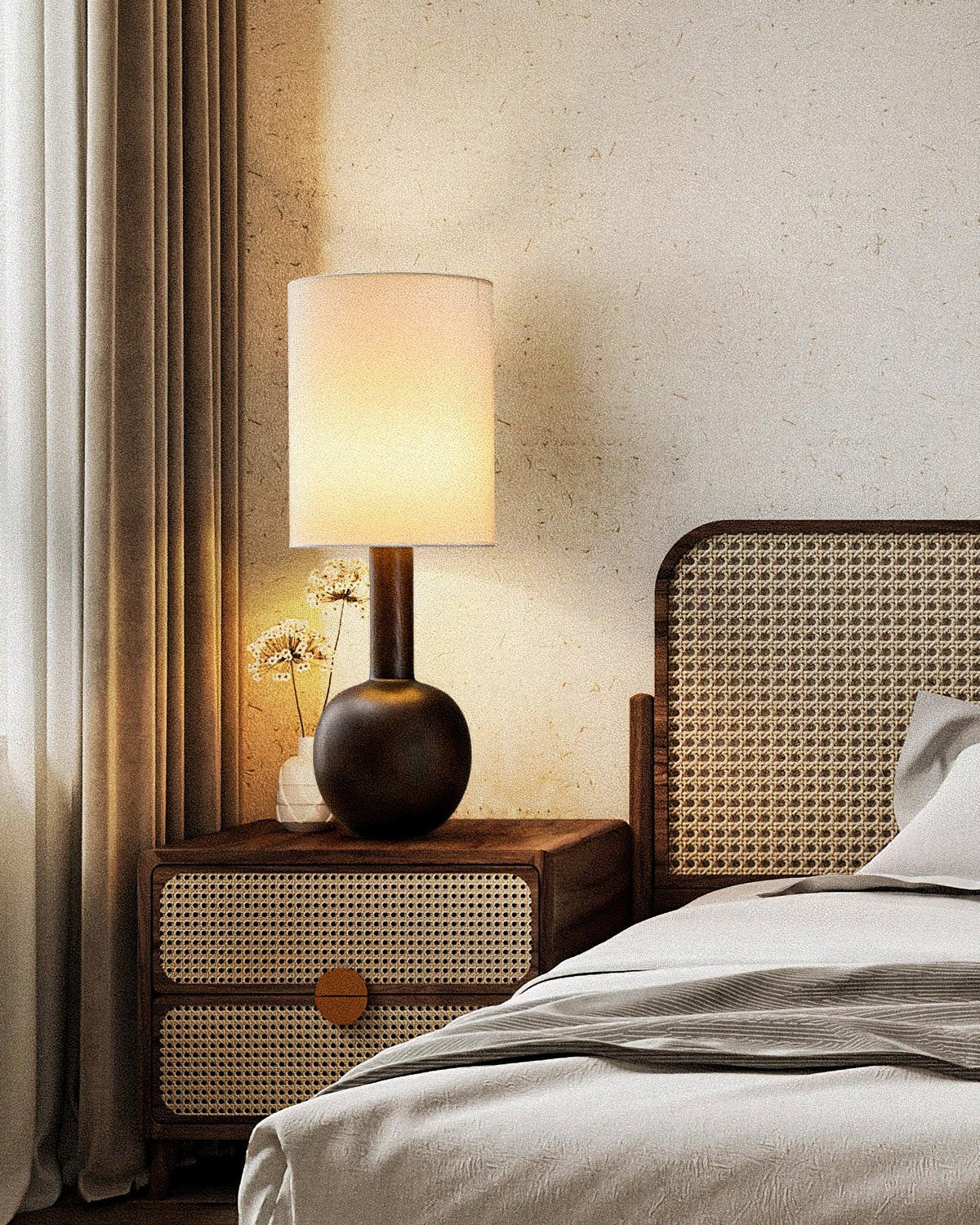 gavel-table-lamp