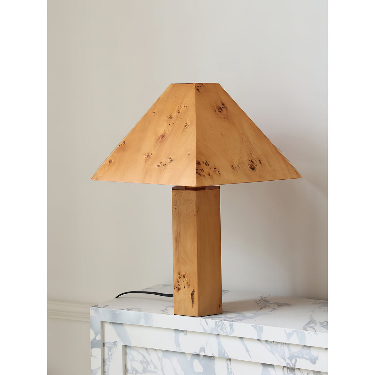 gena-table-lamp