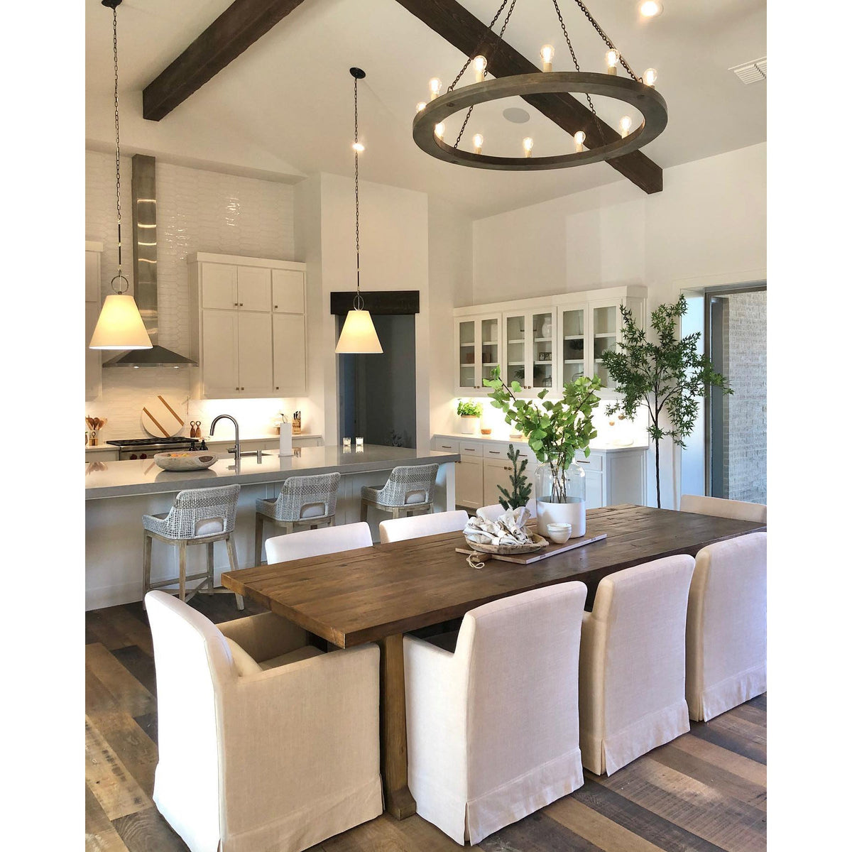 geoffrey-wood-chandelier
