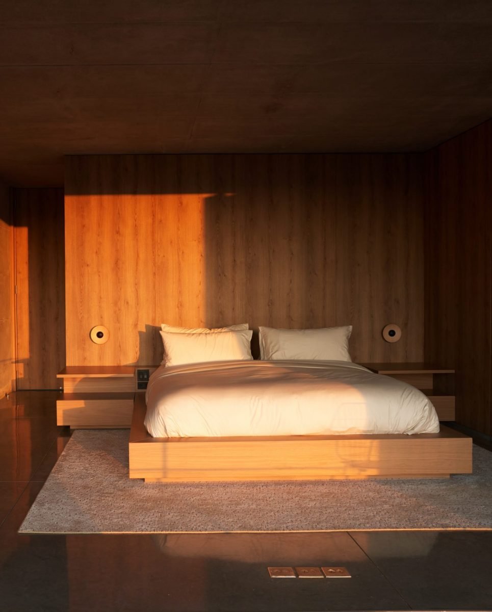 Ginger Round LED Wall Sconce – Modern Minimalist Bedroom & Living Room Lighting