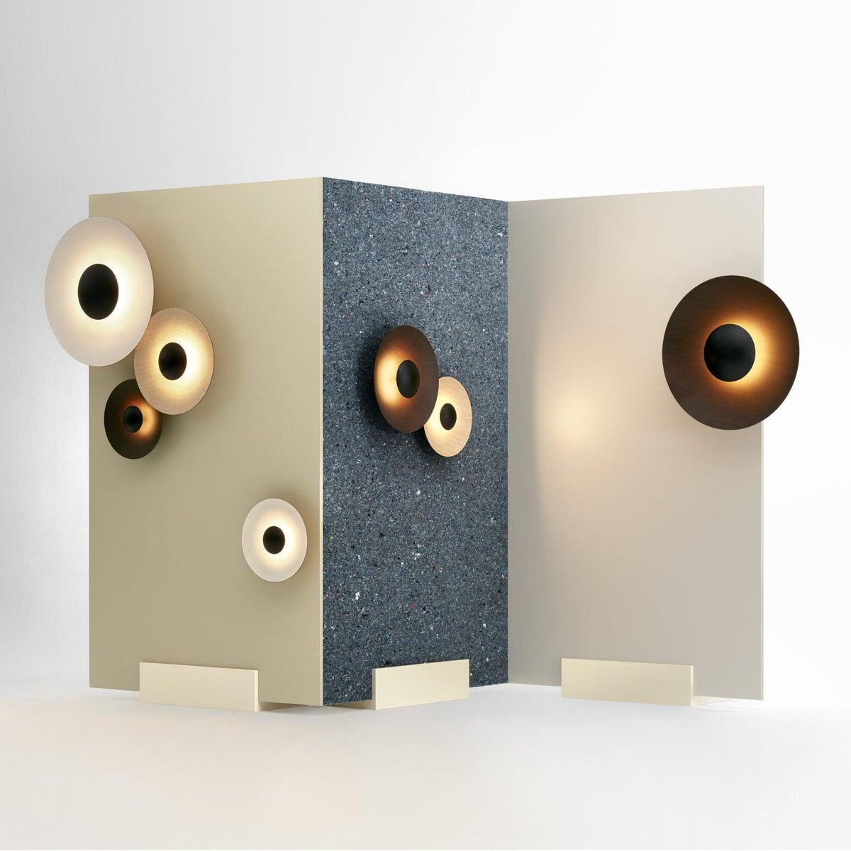 Simplicity Glow Plug In Wall Light