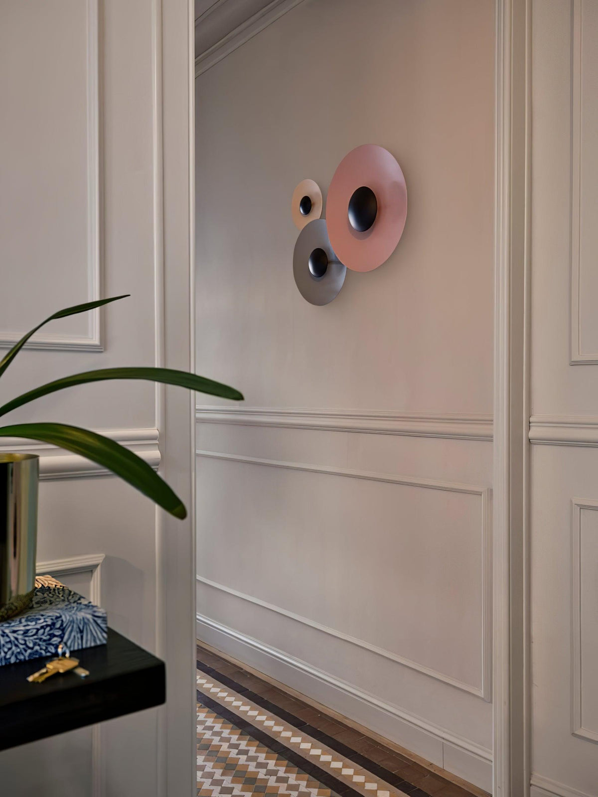 Simplicity Glow Plug In Wall Light