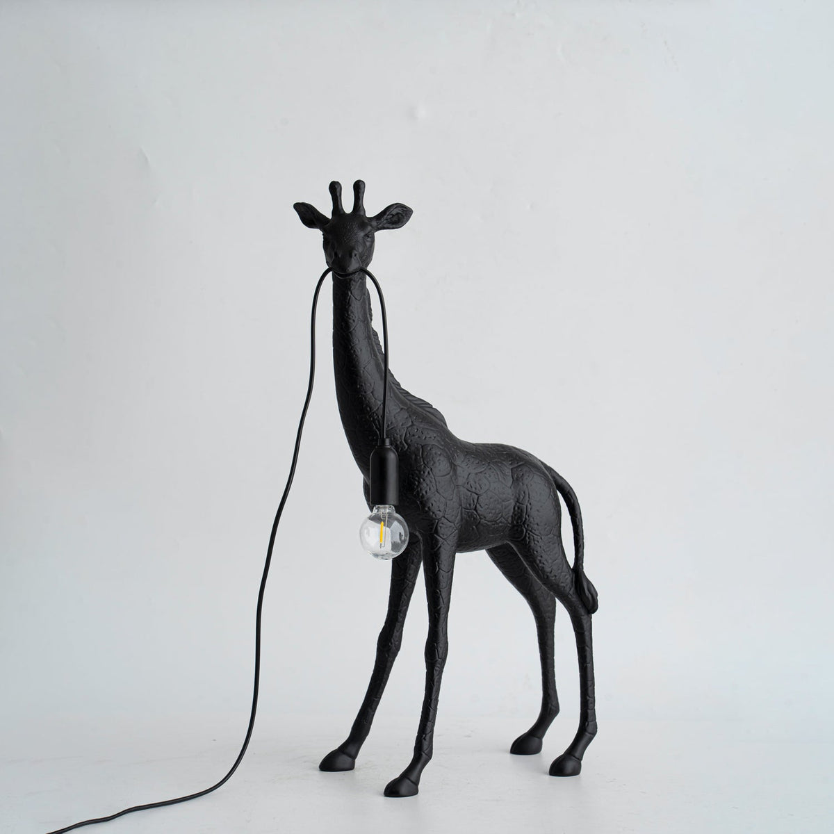 Giraffe Royale Sculpture Floor Lamp – Modern Crystal Pendant Light