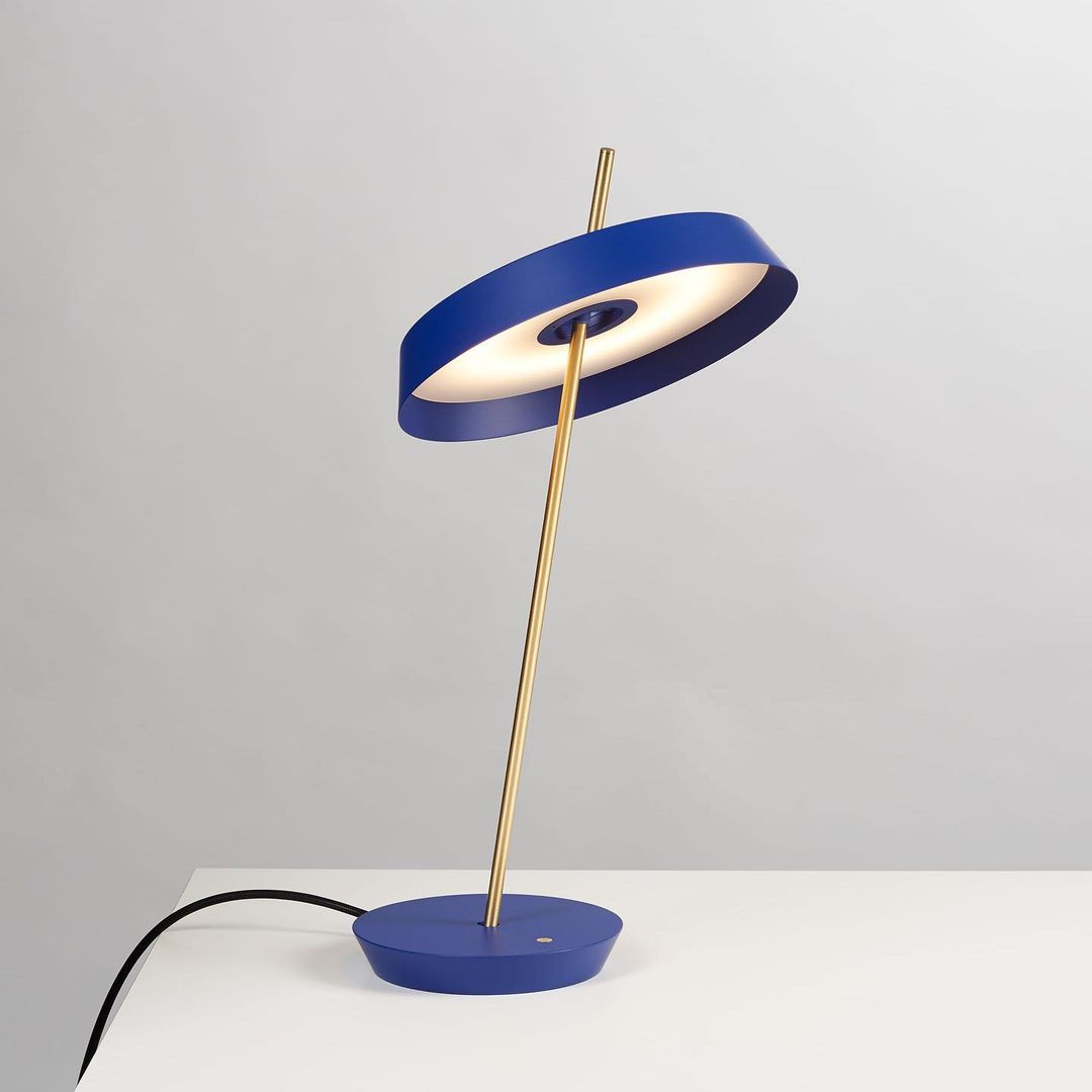 Giro Table Lamp