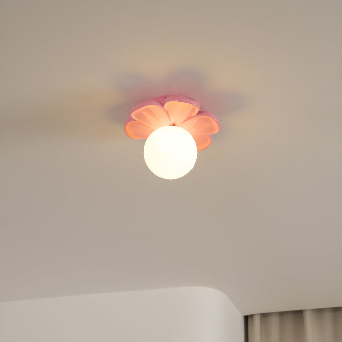 cream-bloom-flower-ceiling-lamp