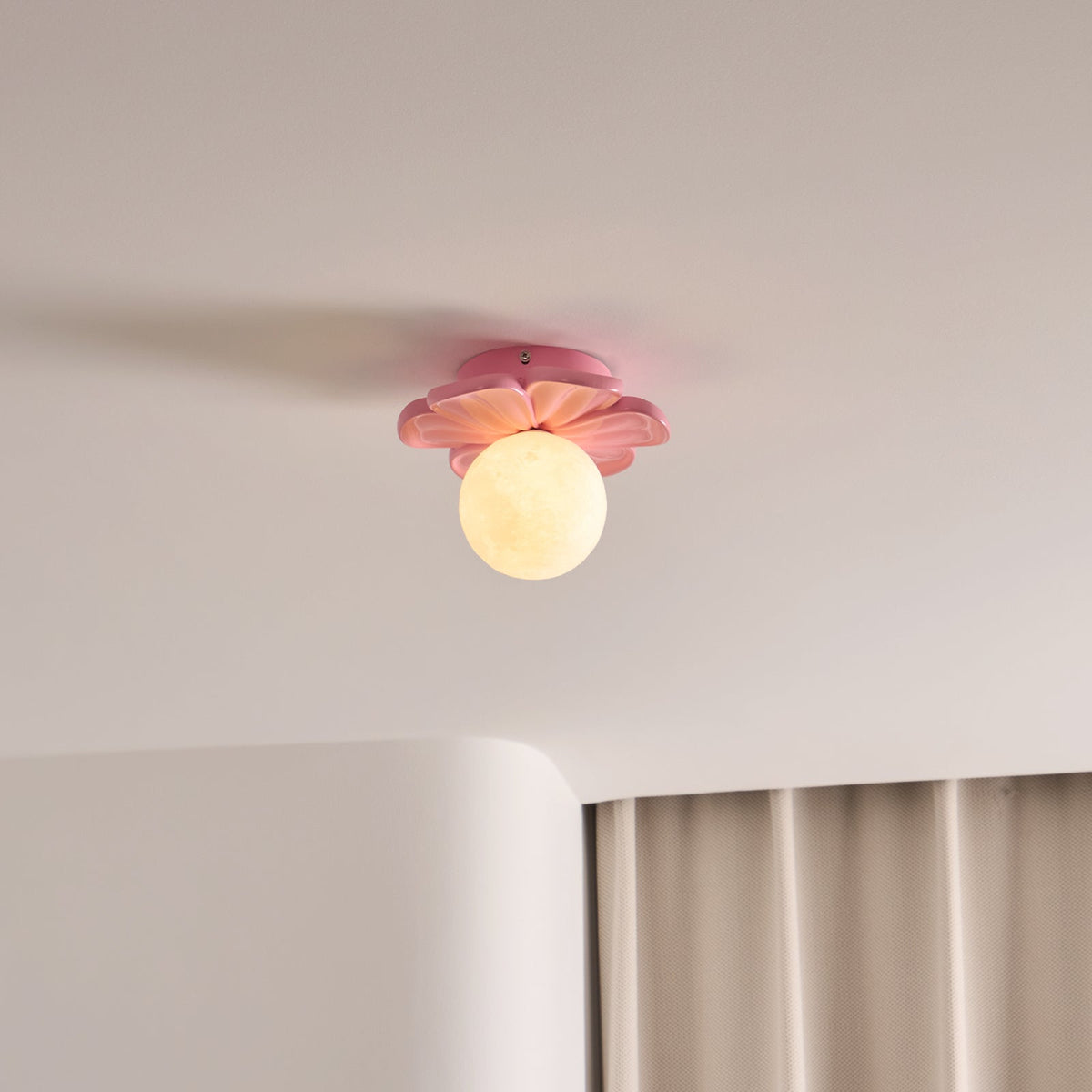 cream-bloom-flower-ceiling-lamp