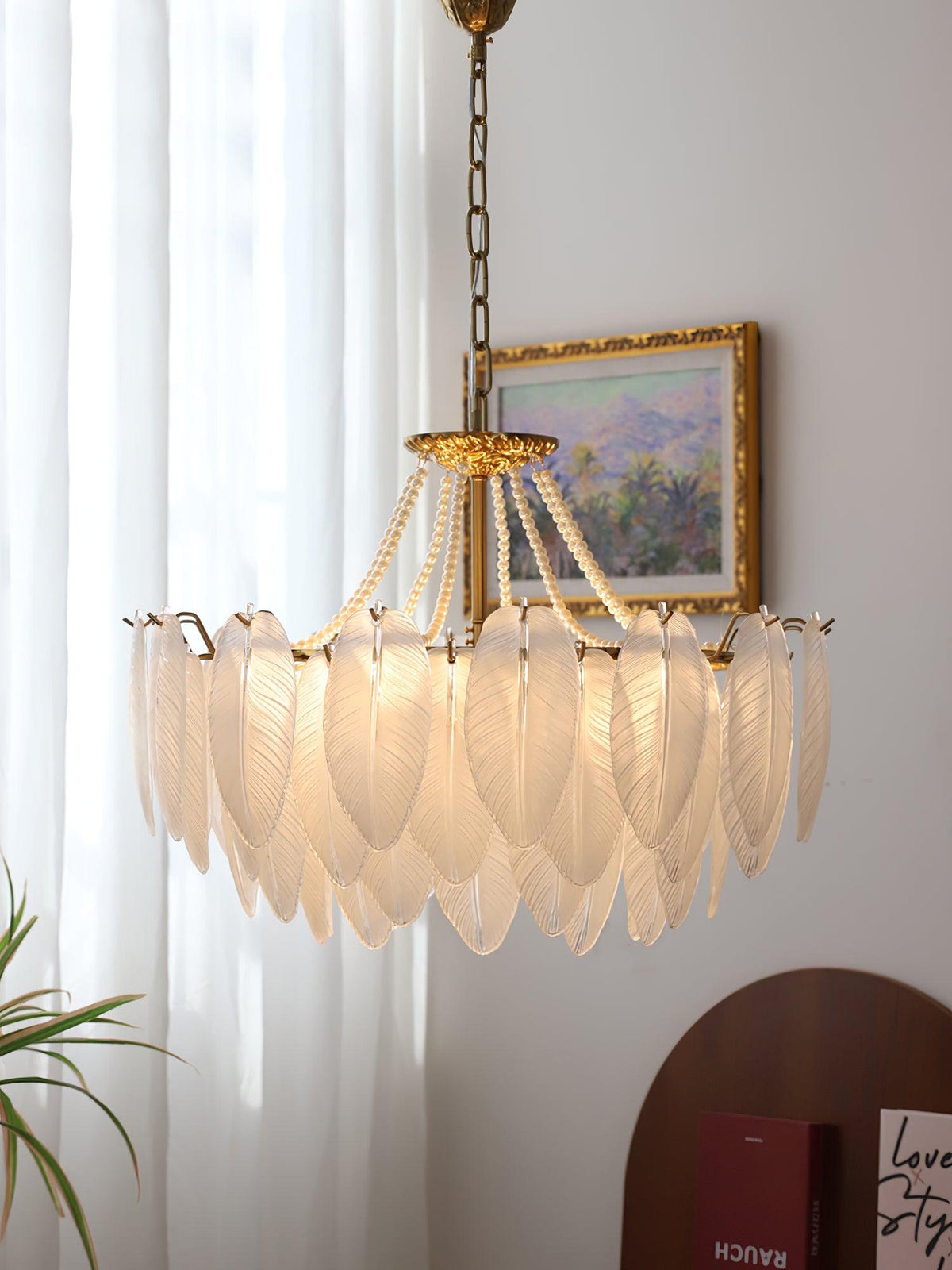 glass-feather-pearl-chandelier