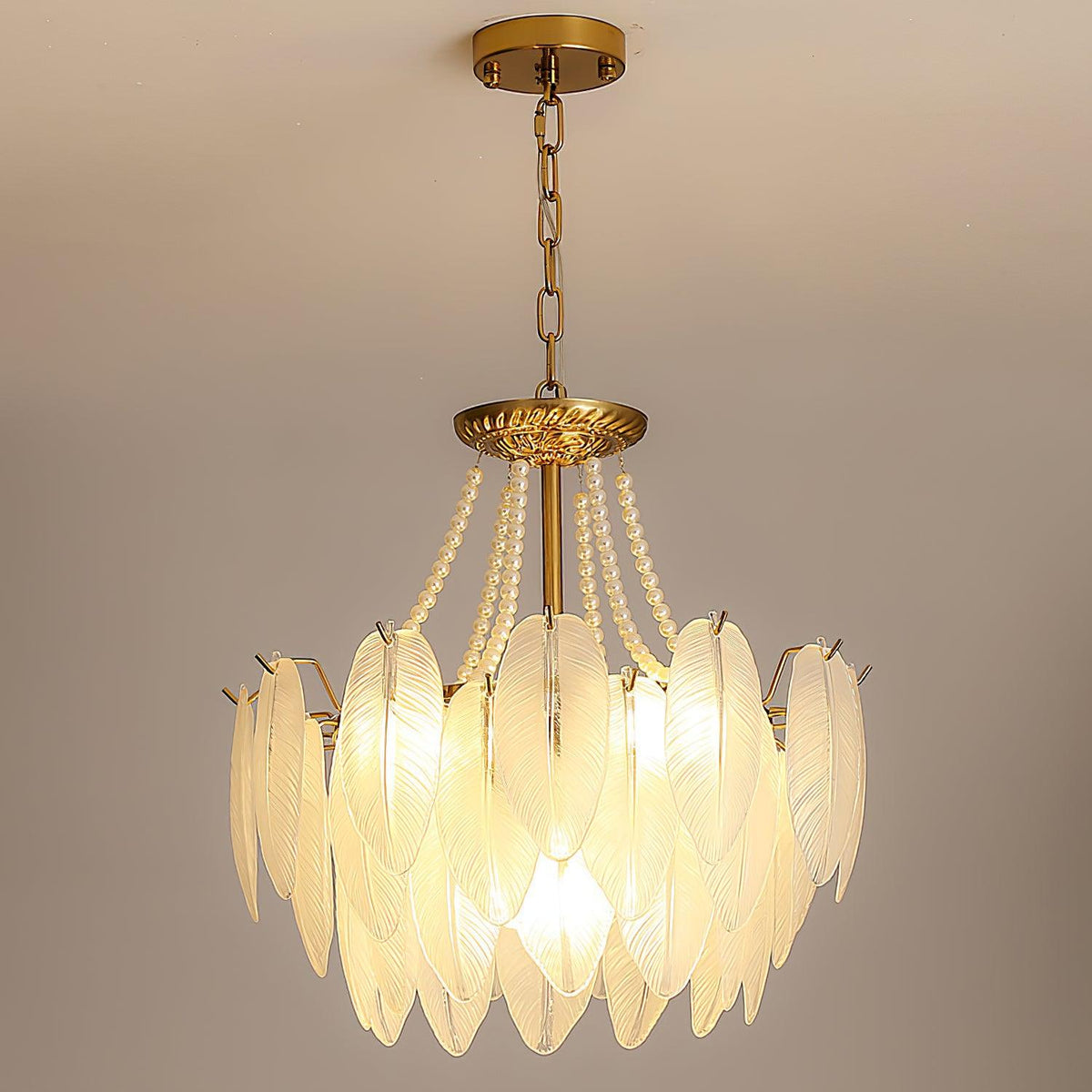glass-feather-pearl-chandelier