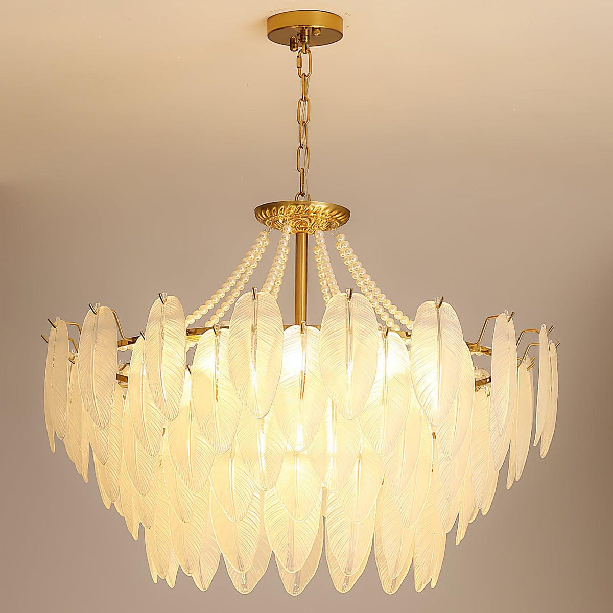 glass-feather-pearl-chandelier