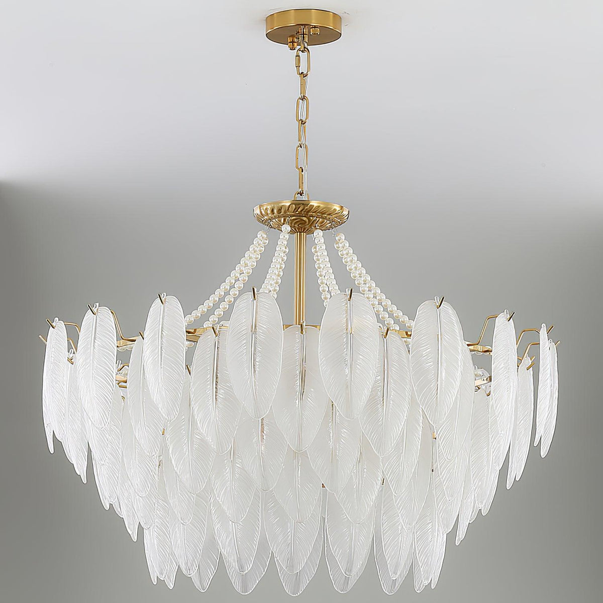 glass-feather-pearl-chandelier