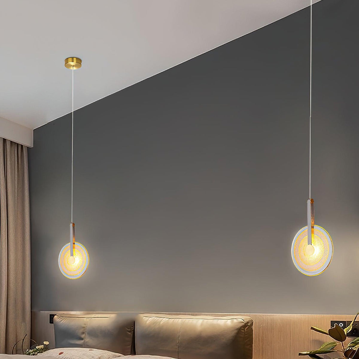 glass-light-sheet-pendant-light