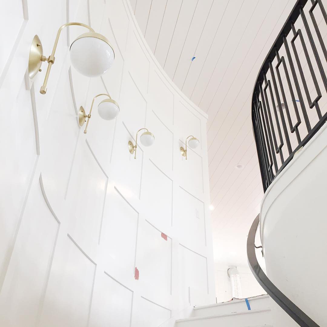 Globe Wall Lamp