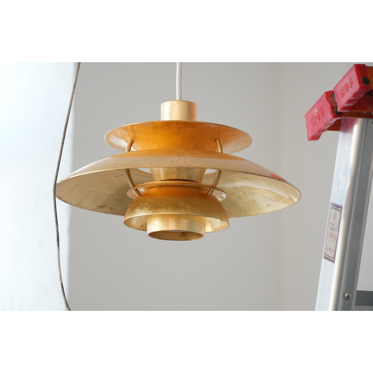 gold-foil-ph-pendant-lamp