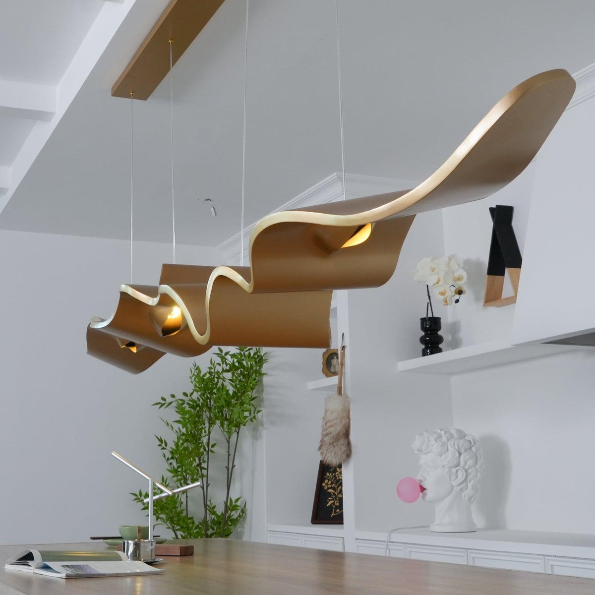 gold-ribbon-chandelier