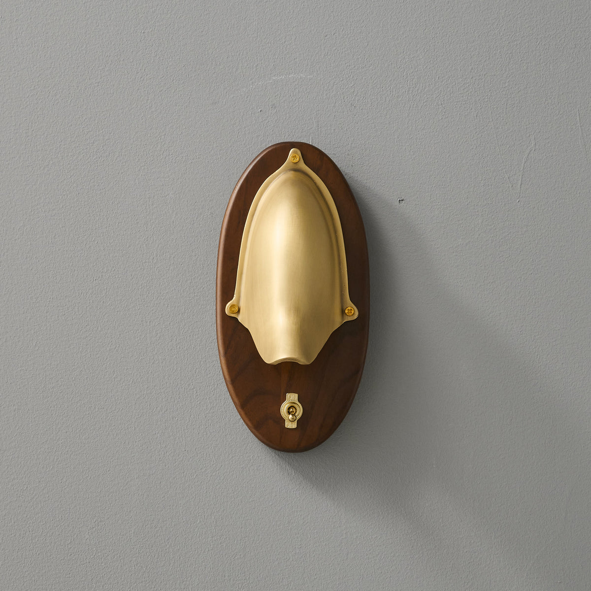 grant-wall-lamp