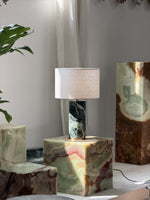 gravity-table-lamp