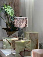 gravity-table-lamp
