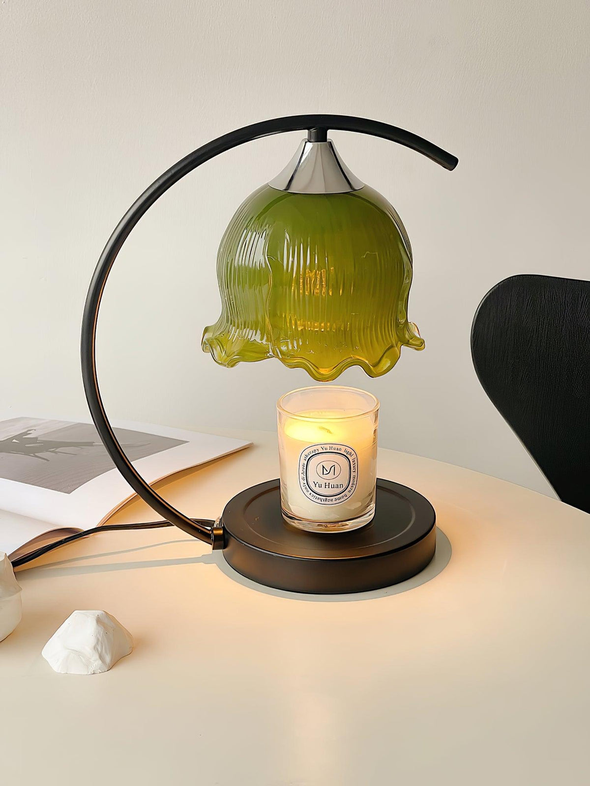green-aroma-table-lamp