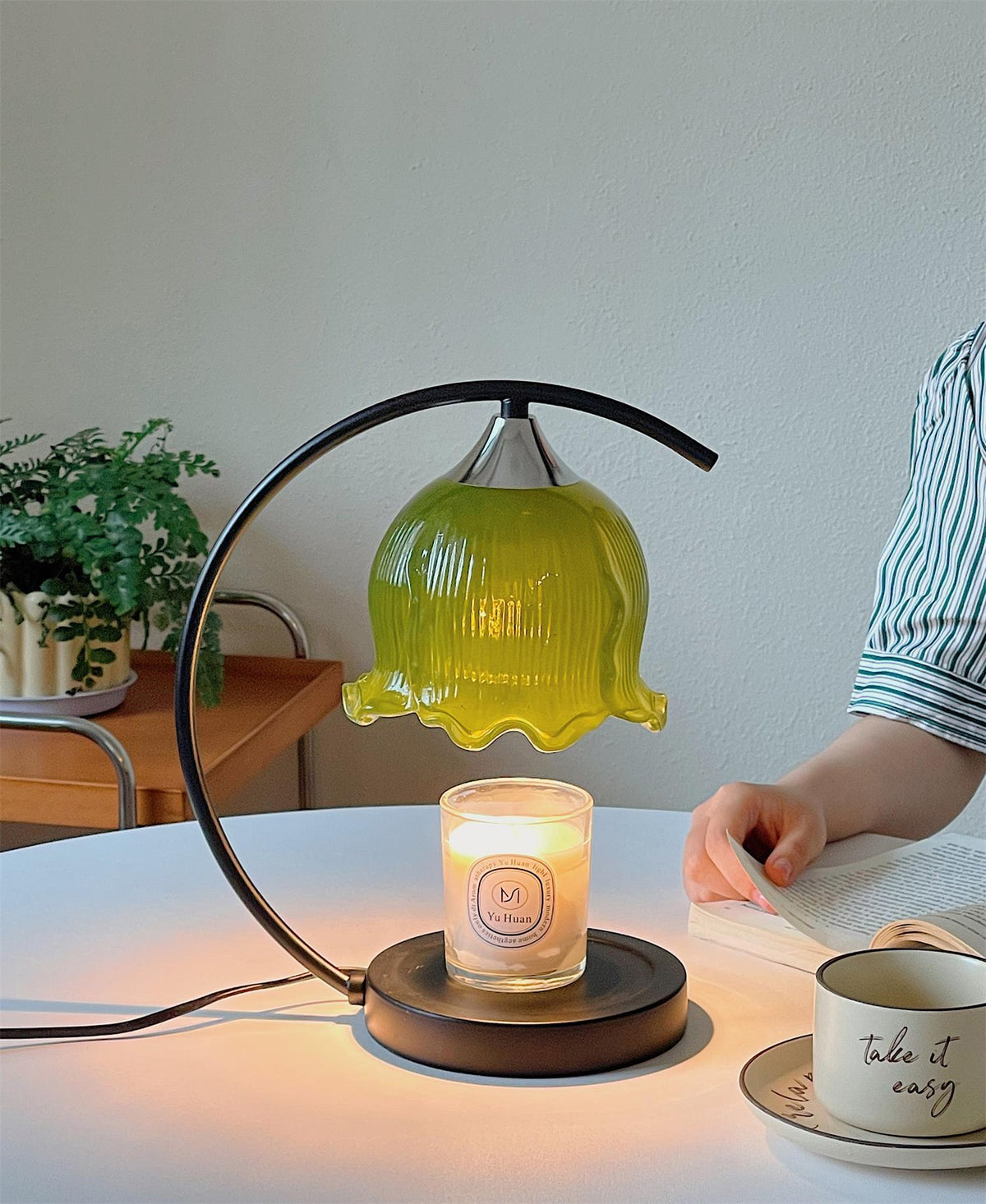 green-aroma-table-lamp