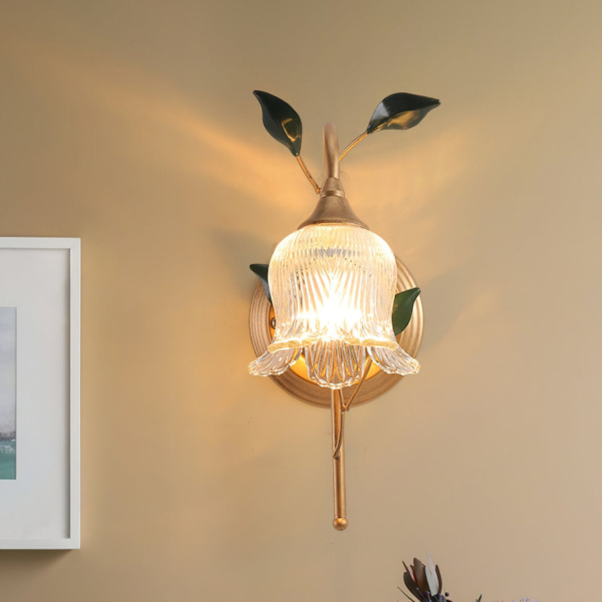 Green Leaf Floral Wall Light