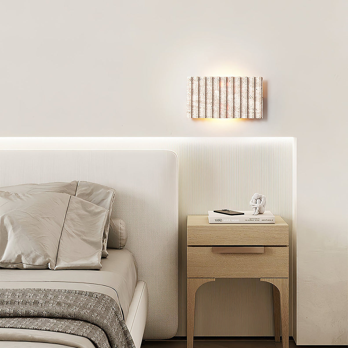 grille-travertine-wall-lamp