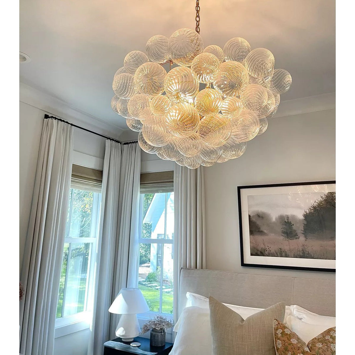 Lumière Cascade Glass Ball Chandelier – Modern Sculptural Pendant Light