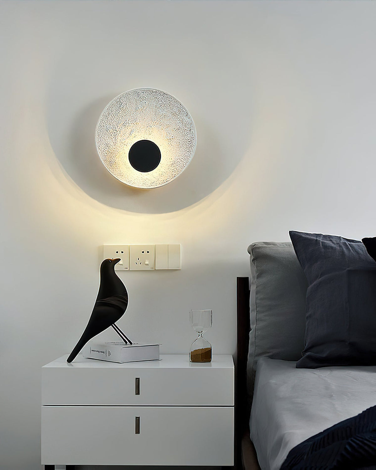 guisset-wall-lamp