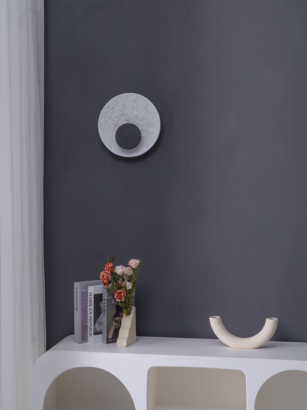 guisset-wall-lamp