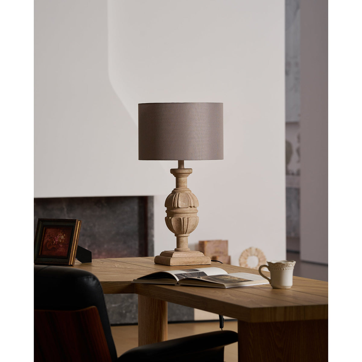 helena-table-lamp