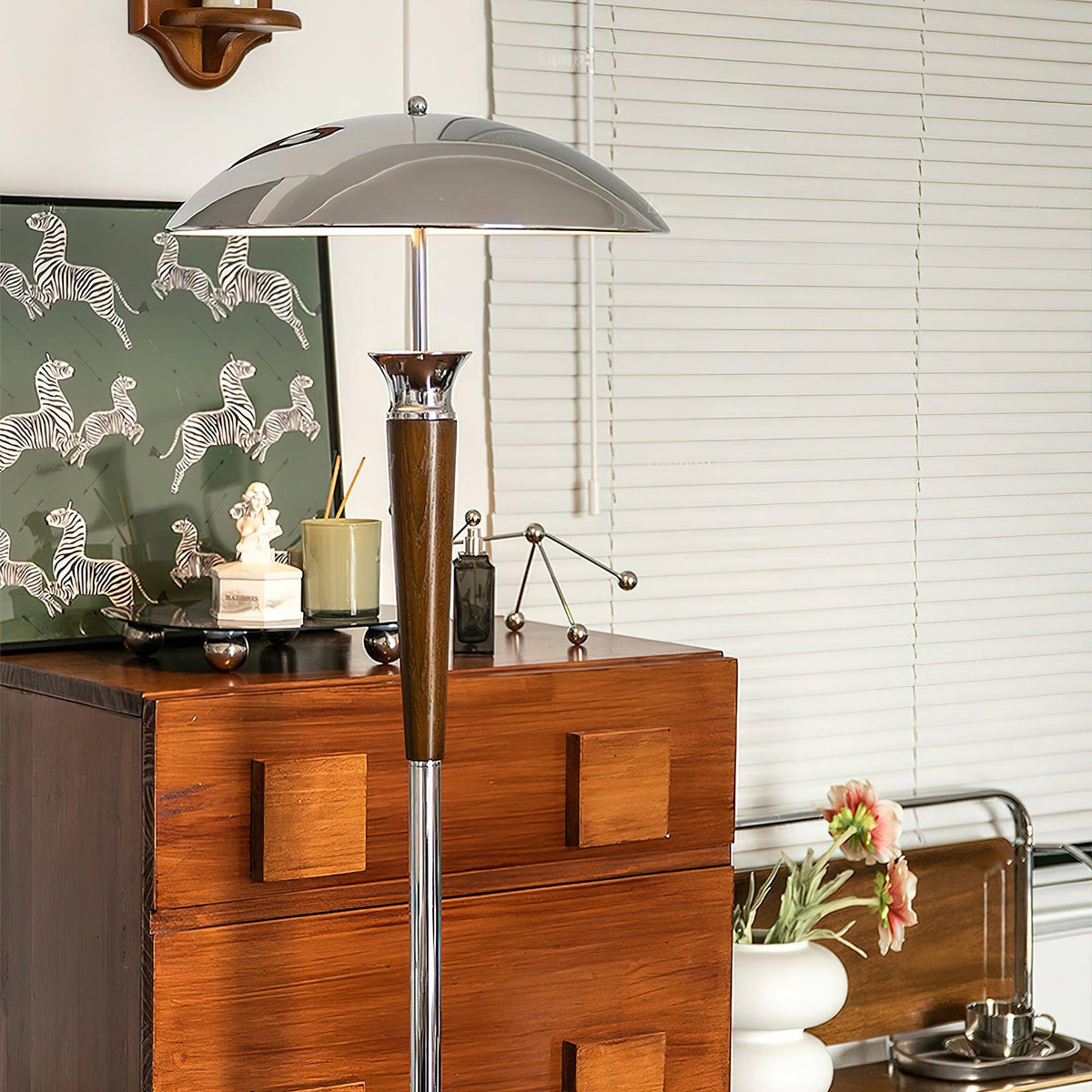 helmet-floor-lamp