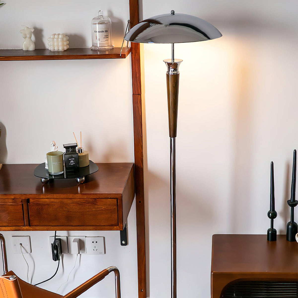 helmet-floor-lamp