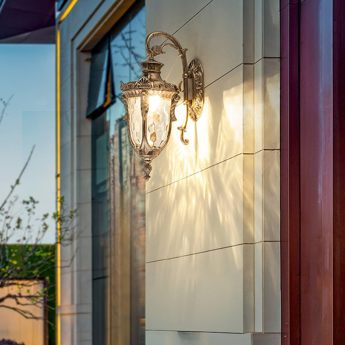 heritage-outdoor-wall-lamp