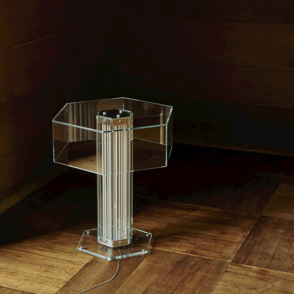 Hexagonal Glass Table Lamp with Integrated LED – Modern Minimalist Desk Lamp