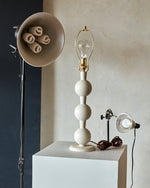 hugo-barbell-table-lamp