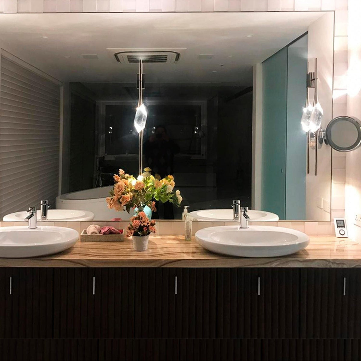 Female Figure Wall lamp