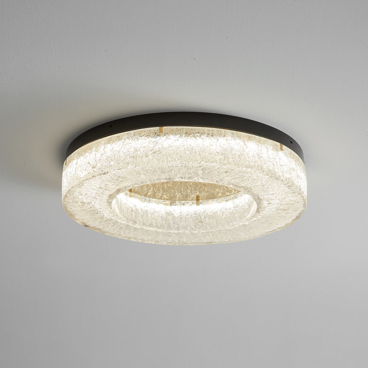 Ice Crack Circle Flush Mount Ceiling Light in Brass and Resin