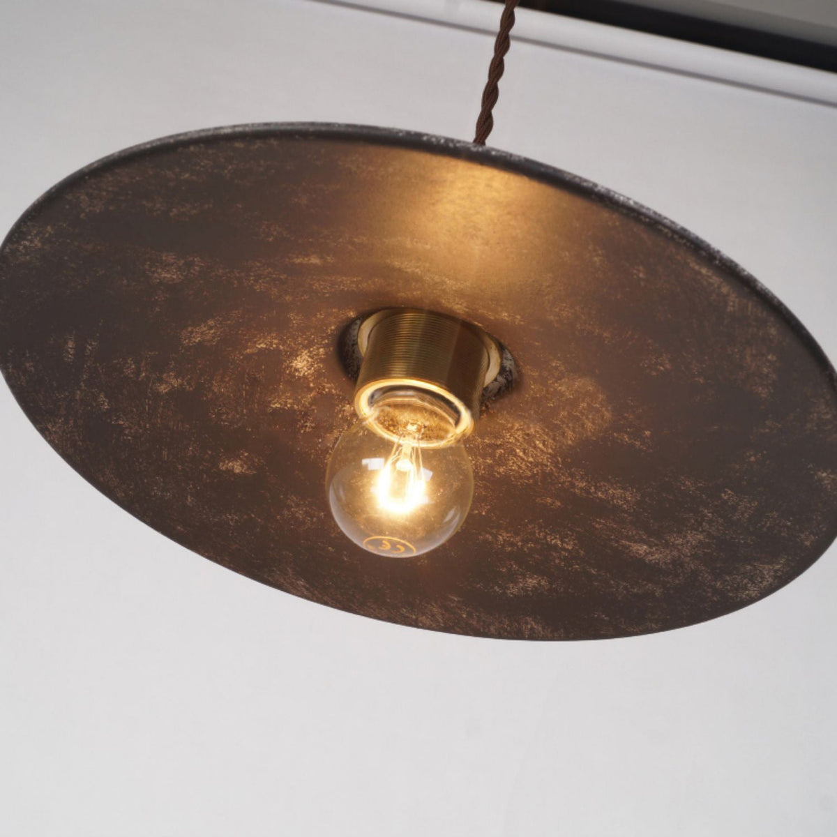 industrial-flat-pendant-light