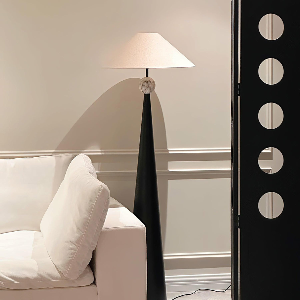 innes-floor-lamp