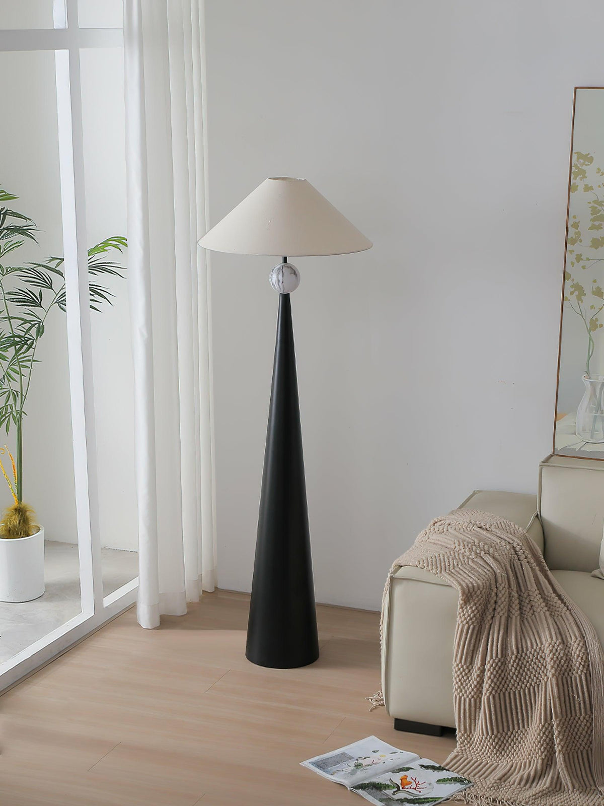 innes-floor-lamp