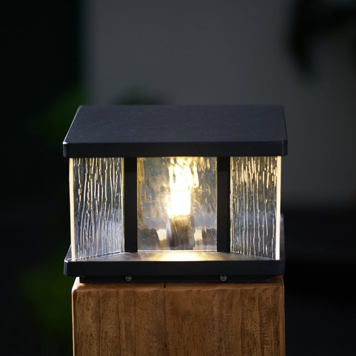 Stratos Square Outdoor Light – Modern Geometric LED Table Lamp for Patio & Garden