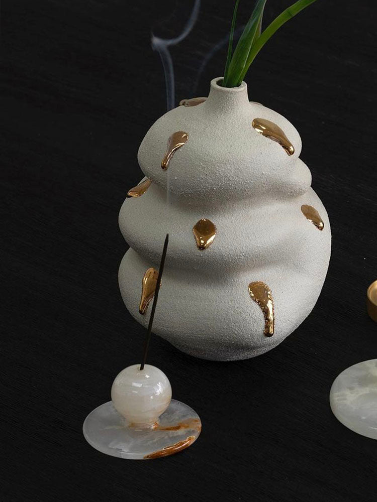 Jade Incense Holder – Minimalist Stone Tabletop Ornament for Serene Interiors
