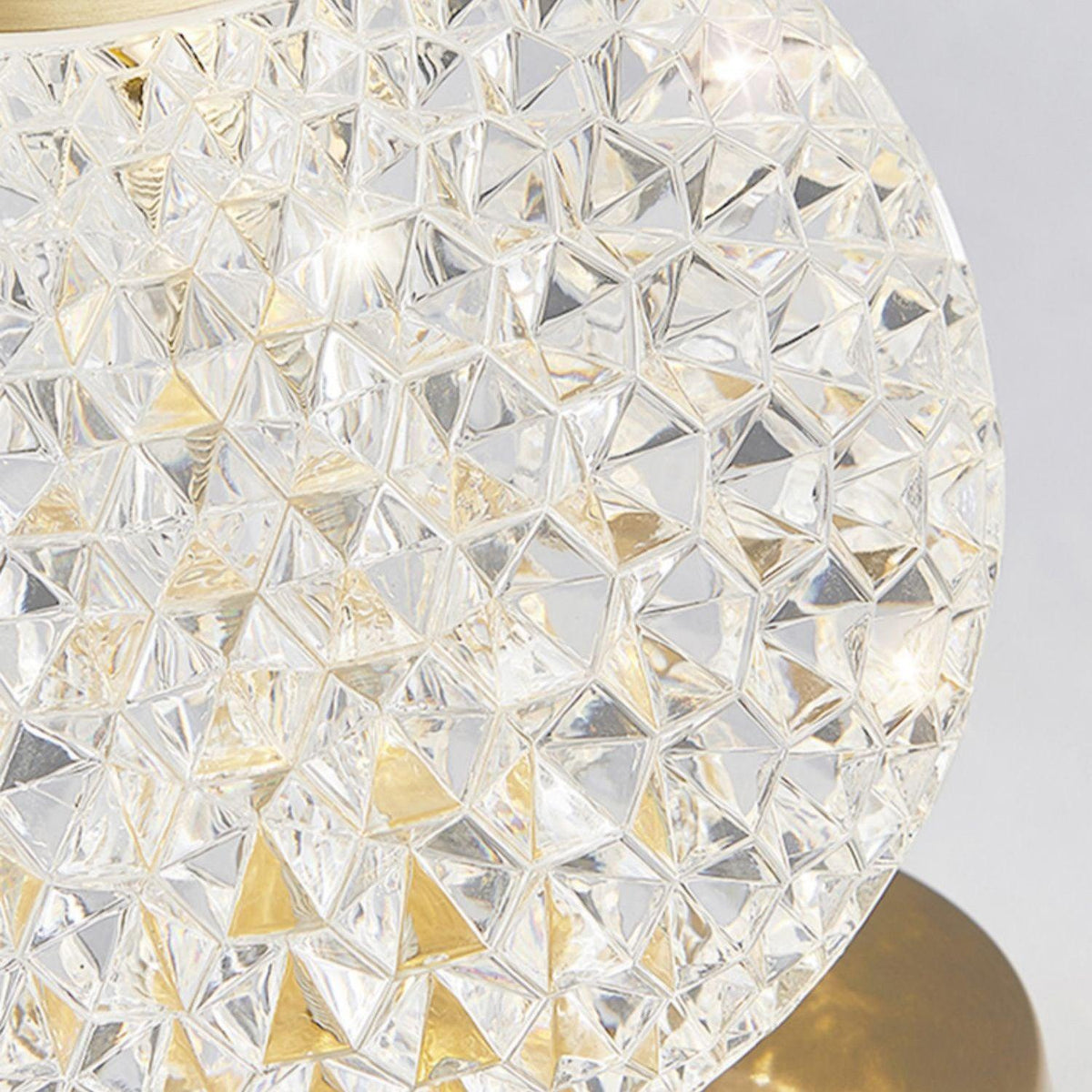 Jarin Diamond Built In Battery Table Lamp