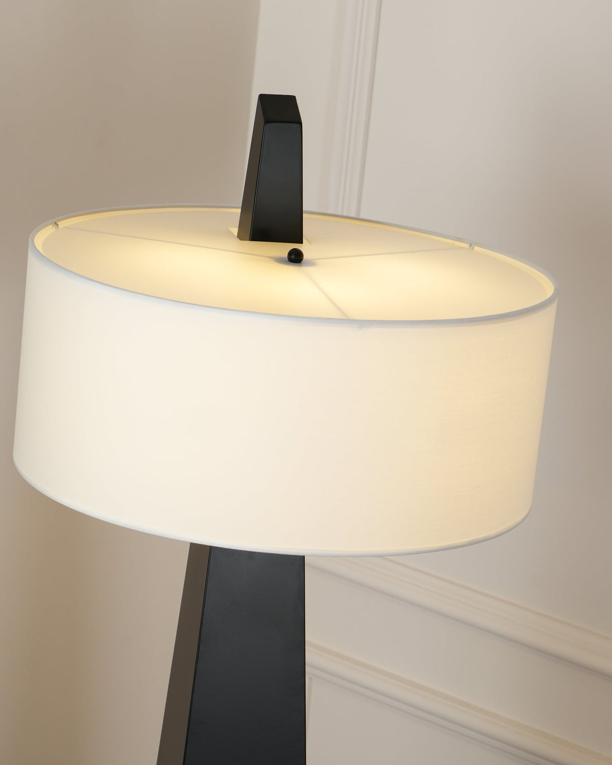jett-obelisk-floor-lamp