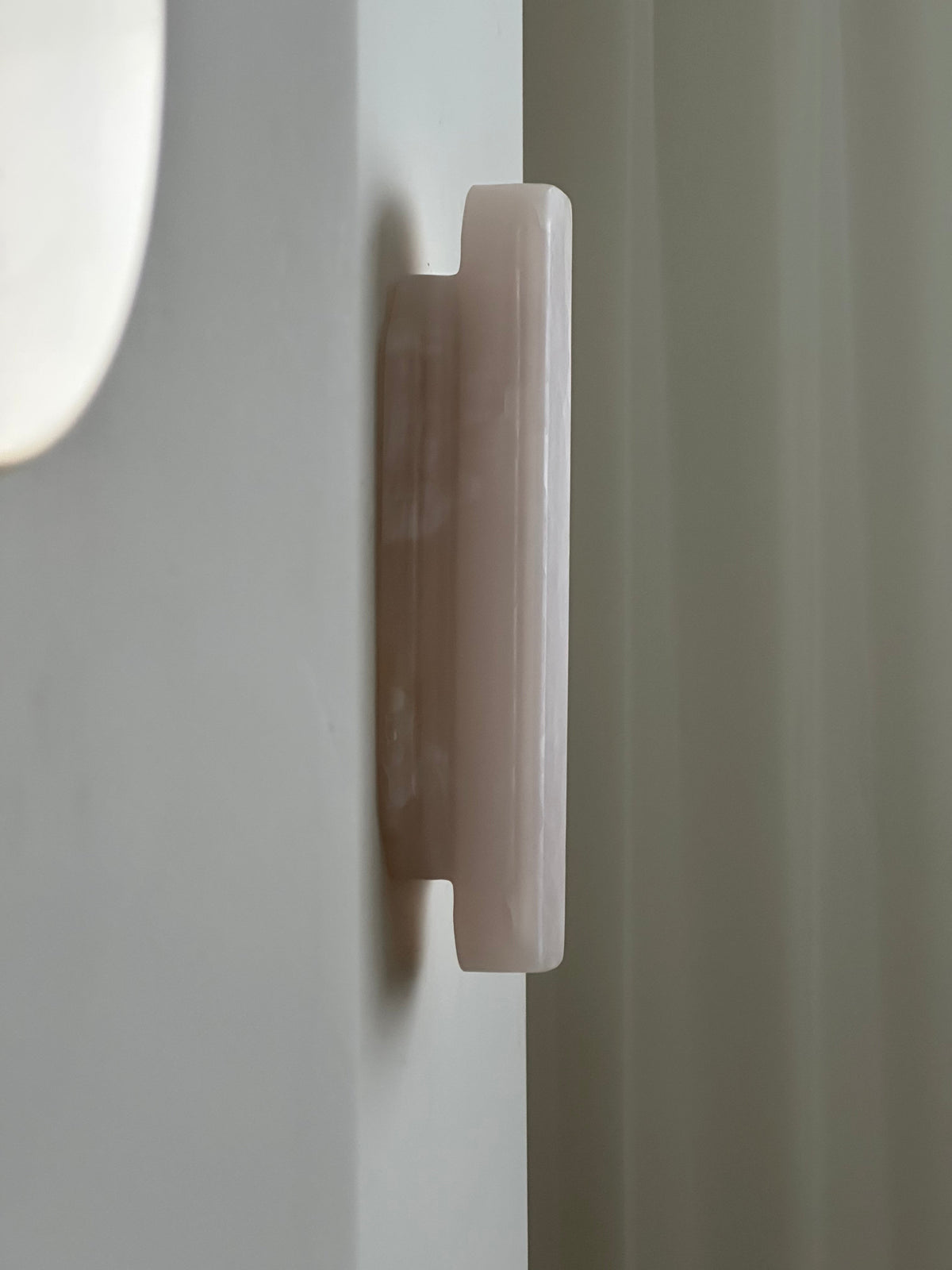 jewel-onyx-wall-lamp