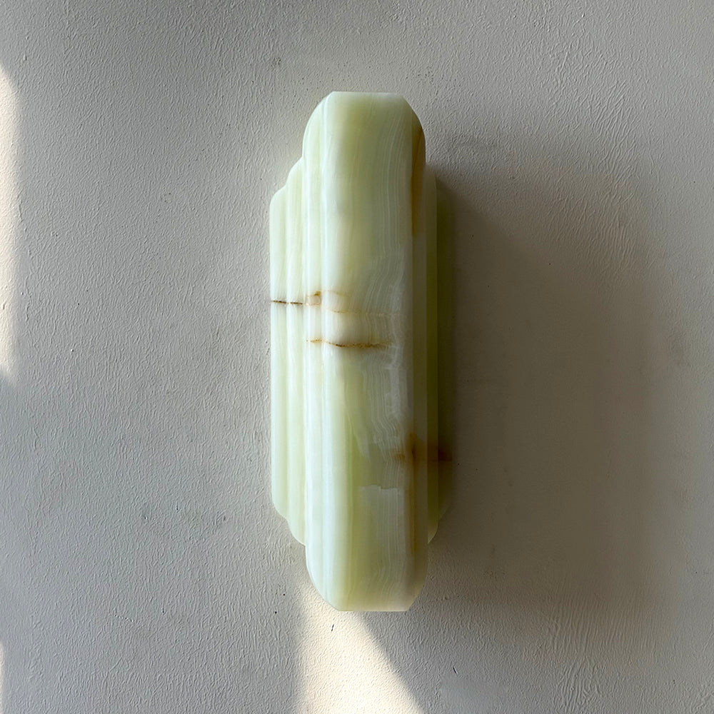 jewel-onyx-wall-lamp