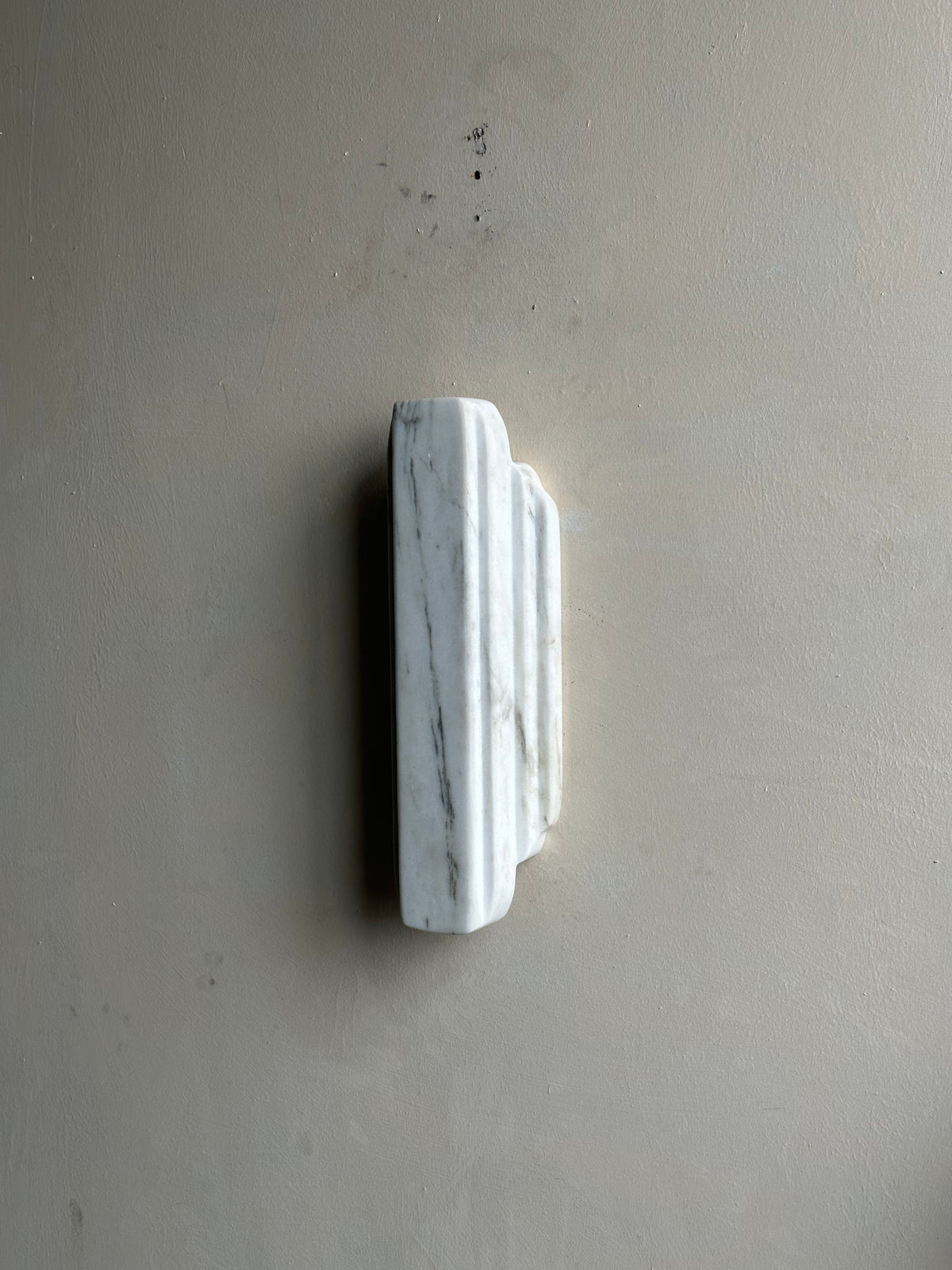 jewel-onyx-wall-lamp