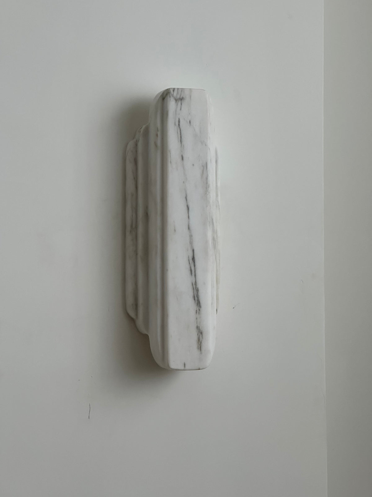 jewel-onyx-wall-lamp