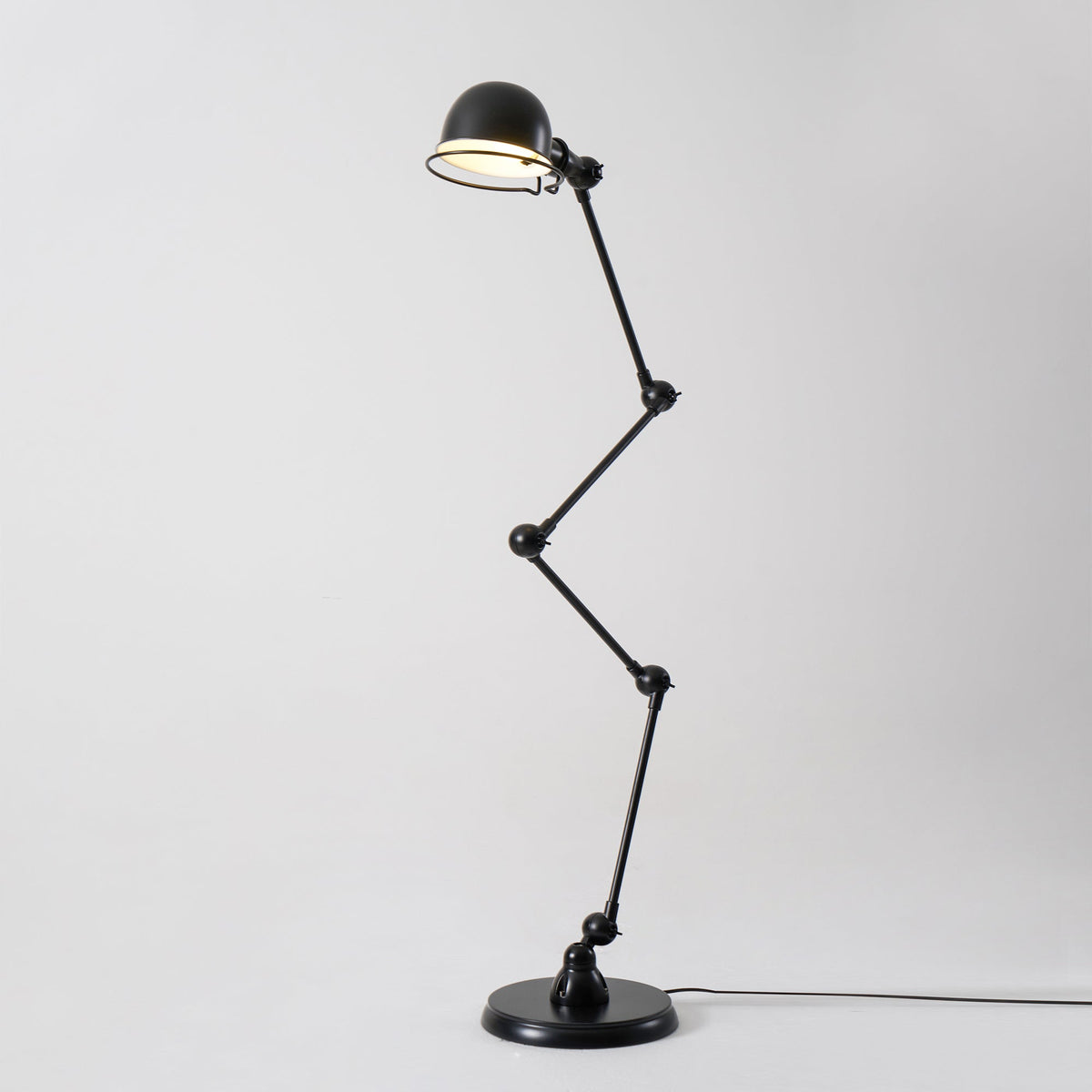 jielde-floor-lamp