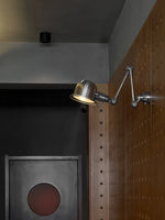 jielde-wall-lamp