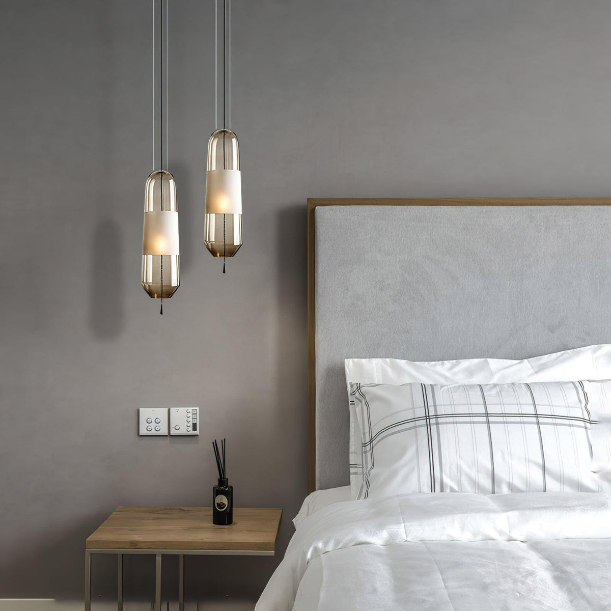 joanna-glass-pendant-light
